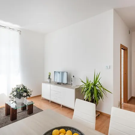 Residenza Ester * Riva
